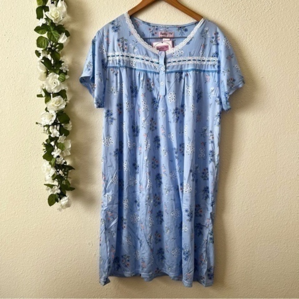 Women’s Plus Size Blue Floral Short Sleeve Lace Trim Nightgown Pajama Dress